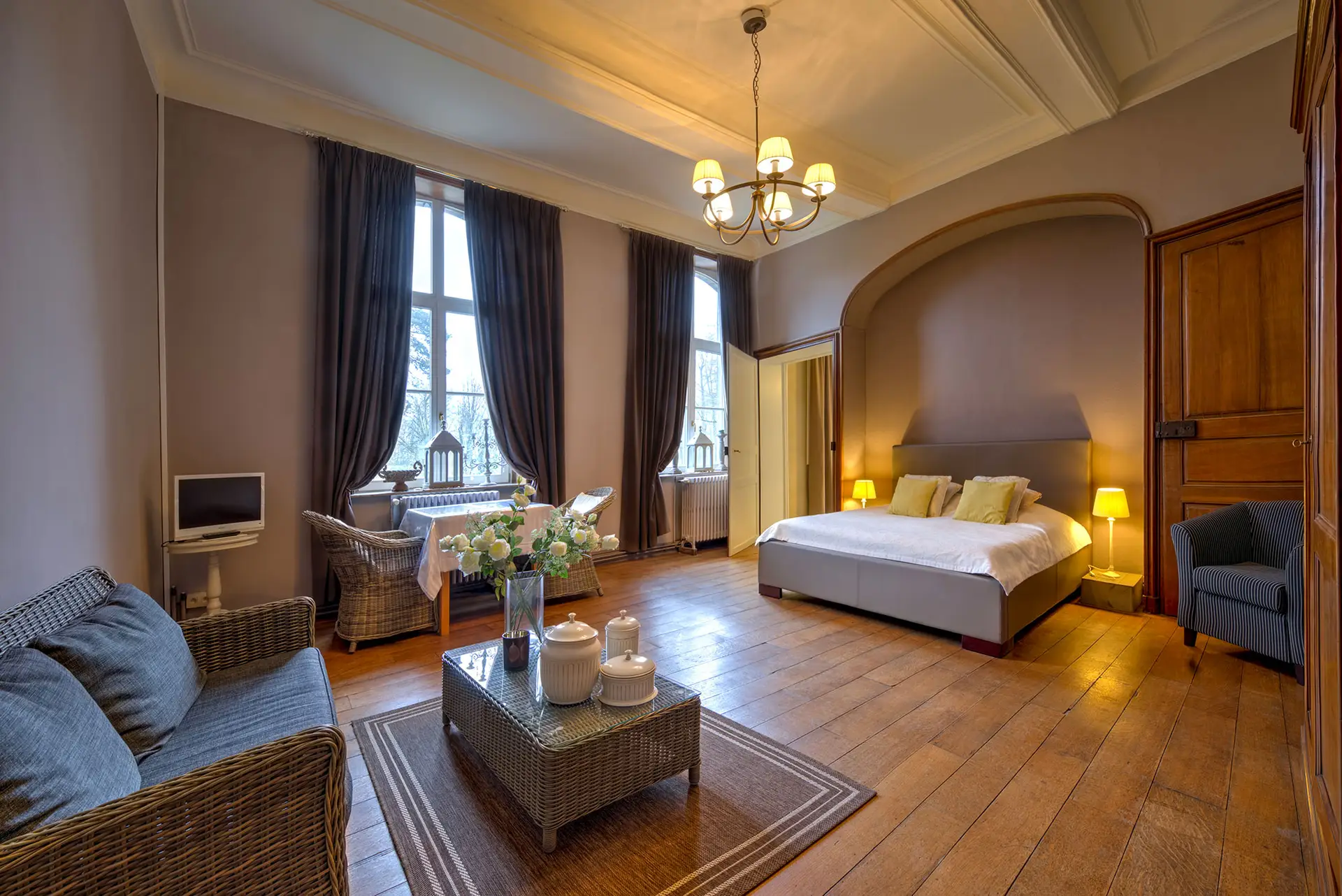 L'une des chambres du gîte du Château de Wanfercée